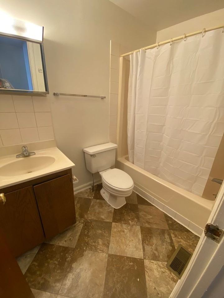 800 800 B5 Fargo Street - Photo 5 of 13