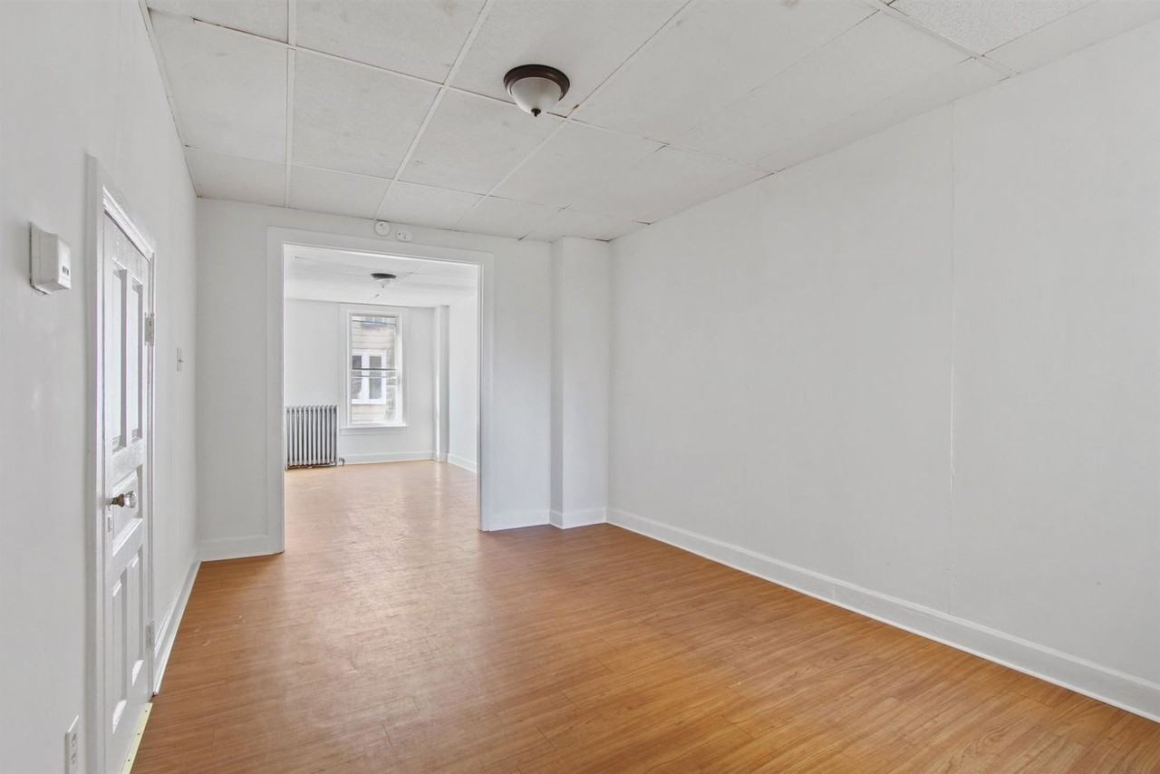 25 Columbia Ave - Photo 5 of 21