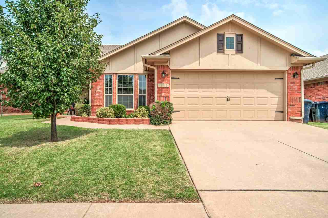 18112 Piedra Dr - Photo 3 of 31