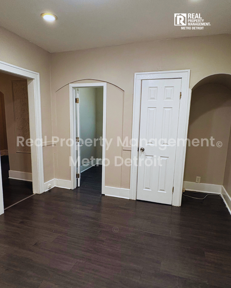 18928 Stoepel St - Photo 6 of 17