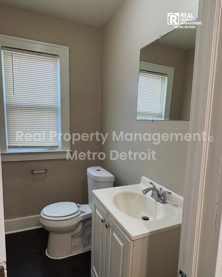 18928 Stoepel St - Photo 7 of 17