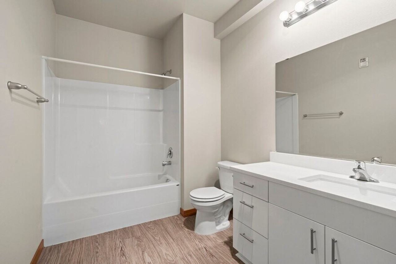 Northwest Terrace Apartments, Wonderful Place To Live! - Photo 5 of 7
