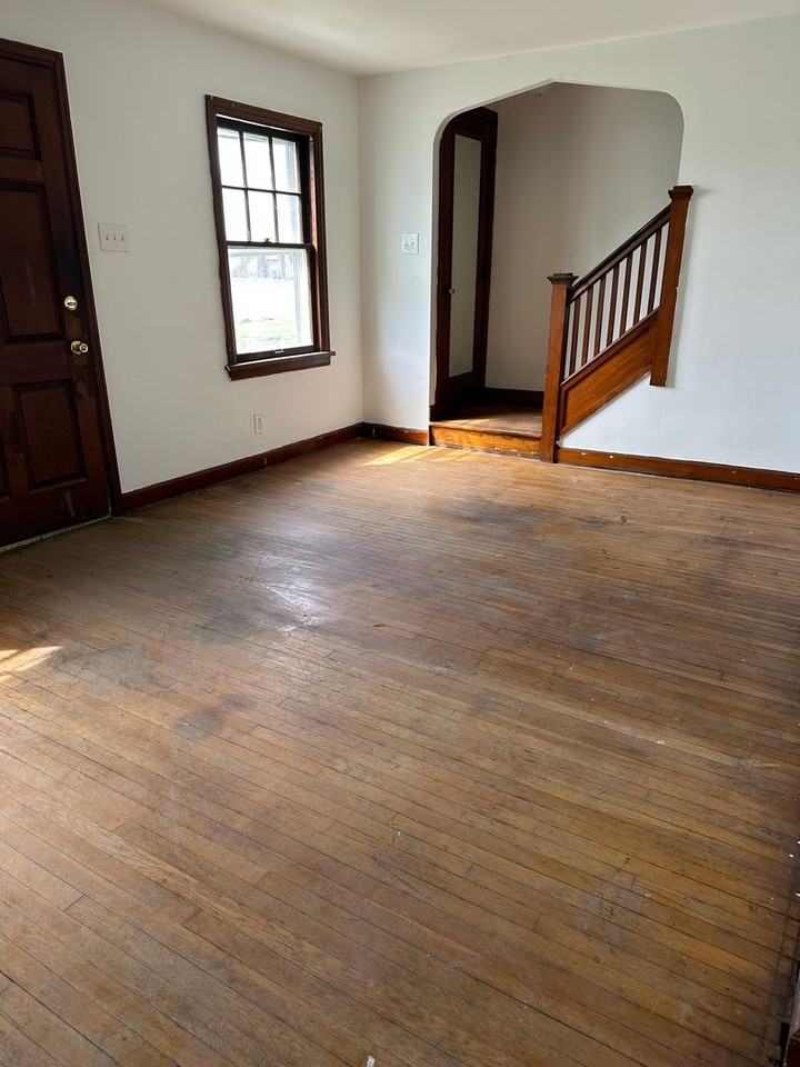 3305 Sunset Blvd - Photo 3 of 18