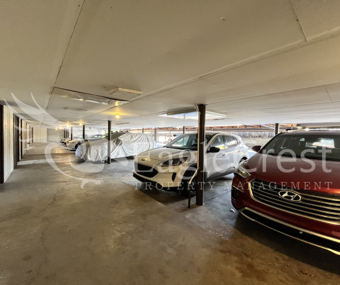 364 Catherine St #M1 - Photo 6 of 20