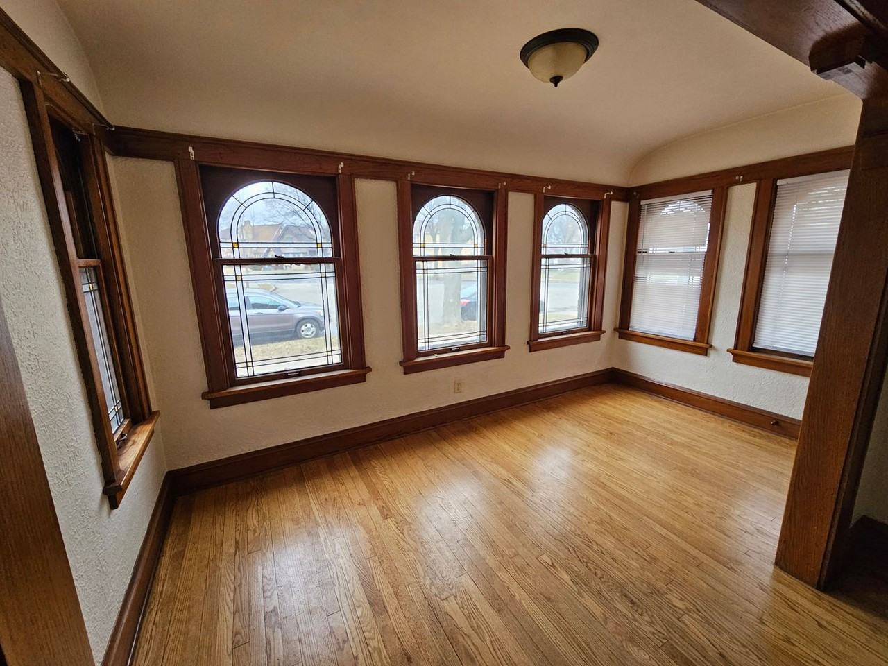 3148 N 56th St - Photo 4 of 22