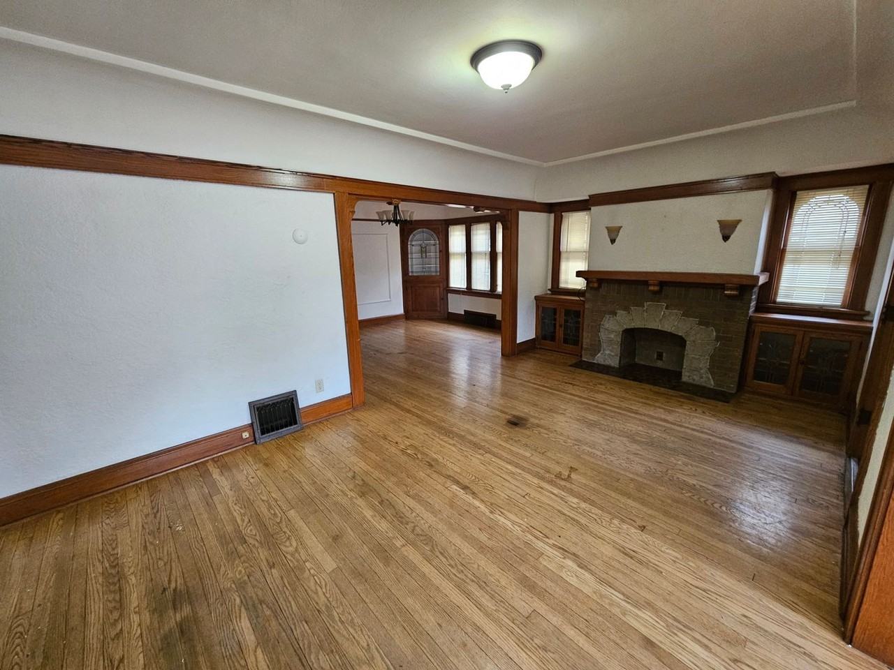 3148 N 56th St - Photo 5 of 22