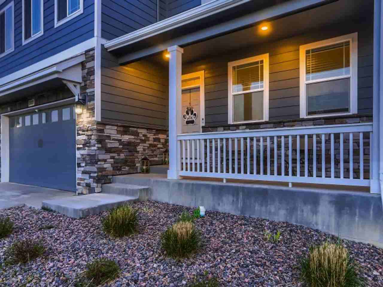 1809 Nightfall Dr - Photo 3 of 36