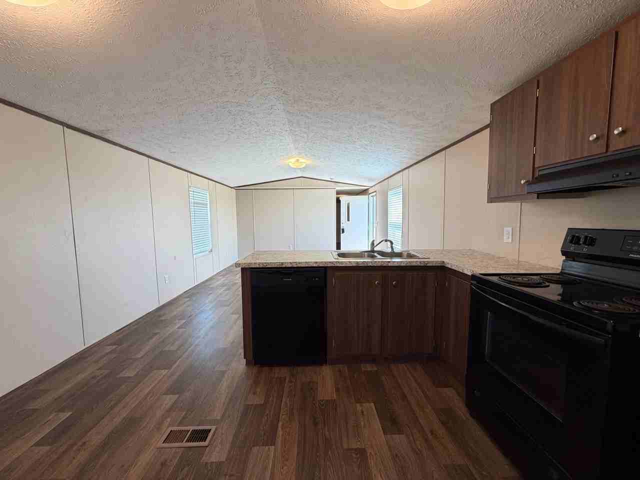 1359 Tall Sky Dr - Photo 2 of 20