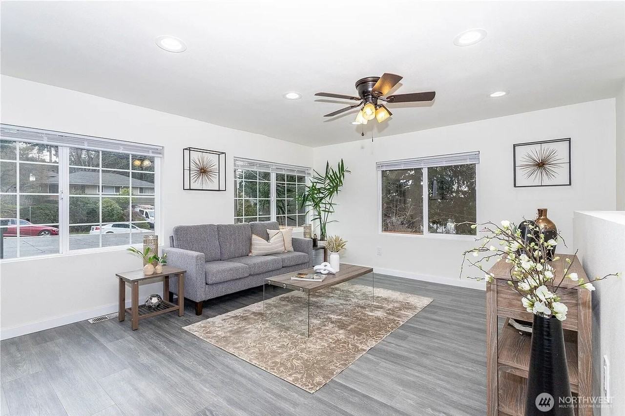 2644 Sw 112th St - Photo 4 of 36