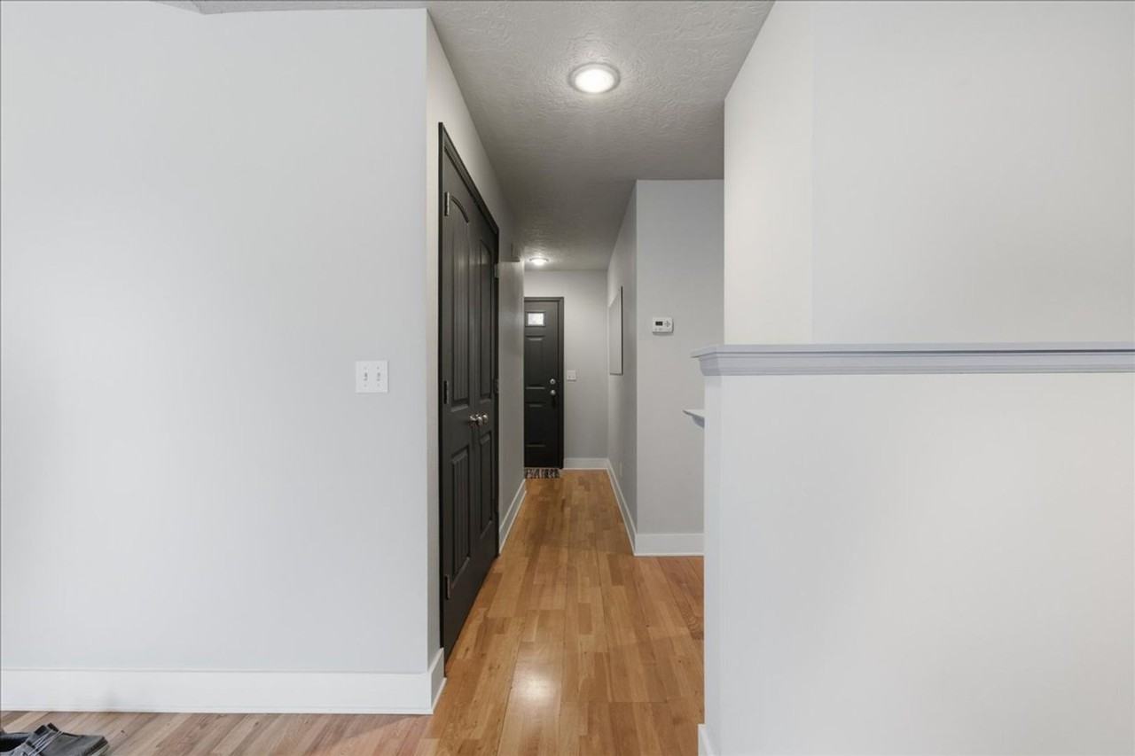 4554 W Kendall St - Photo 5 of 34