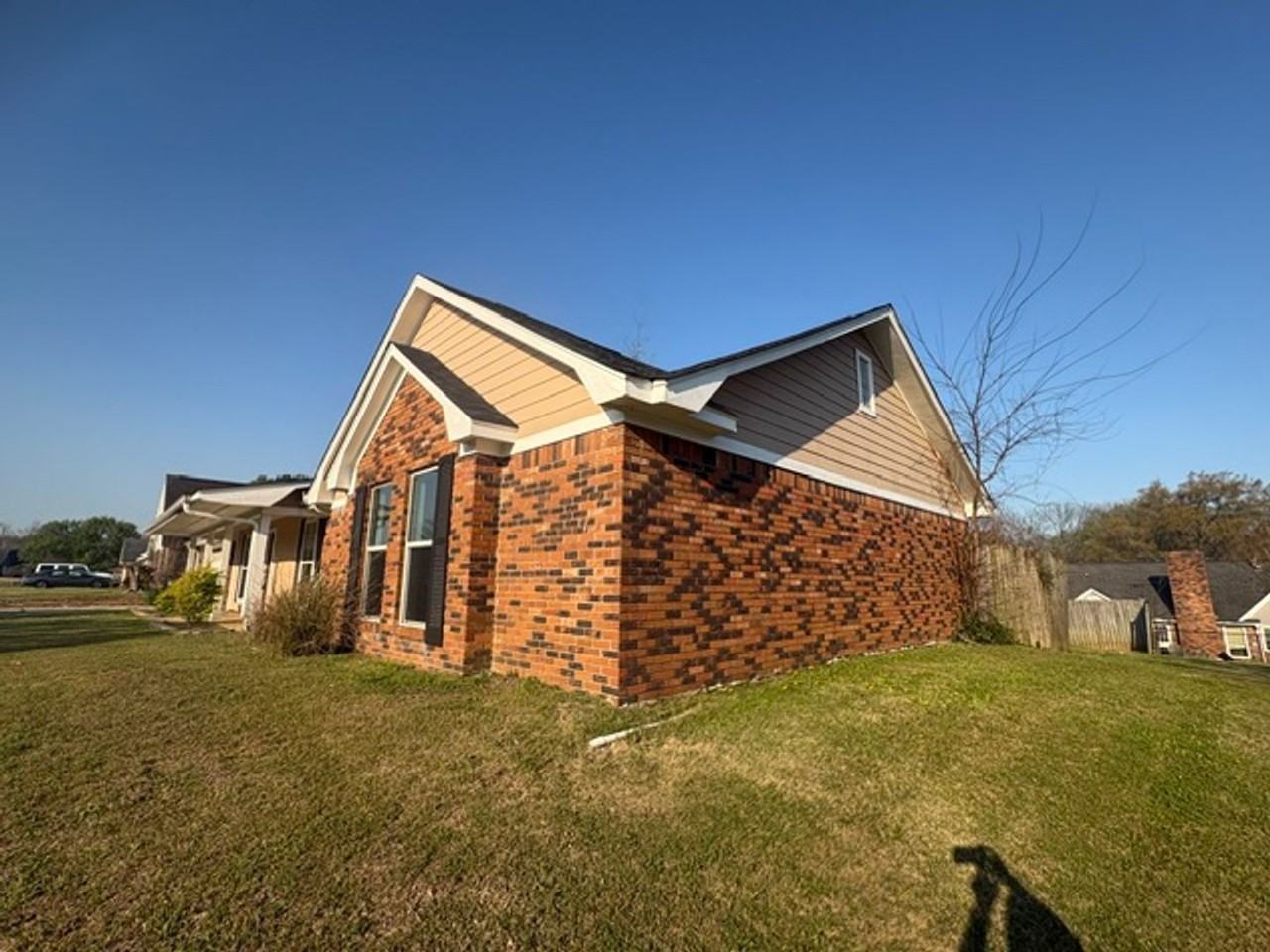 1804 Bob White Dr - Photo 4 of 26