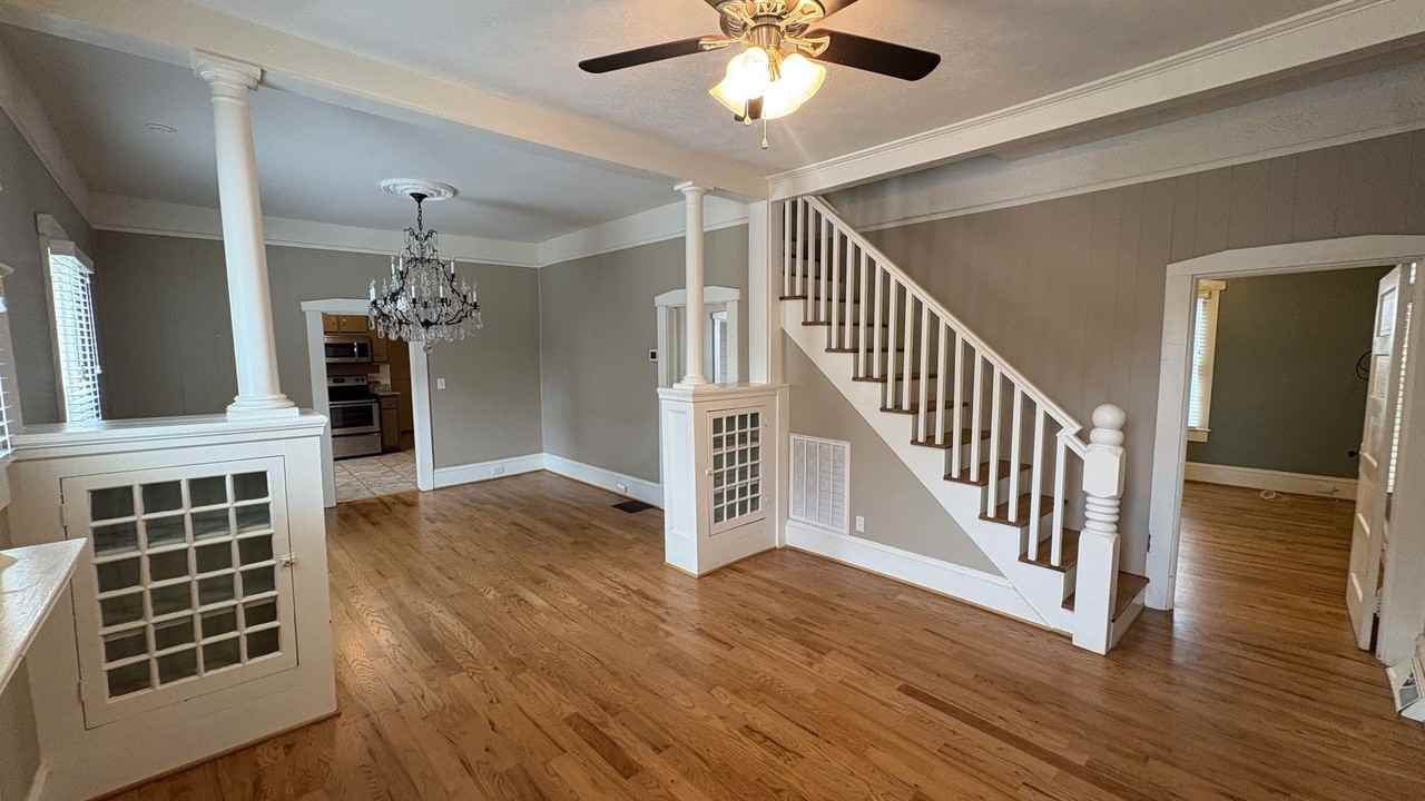 419 Pinckney St - Photo 2 of 15