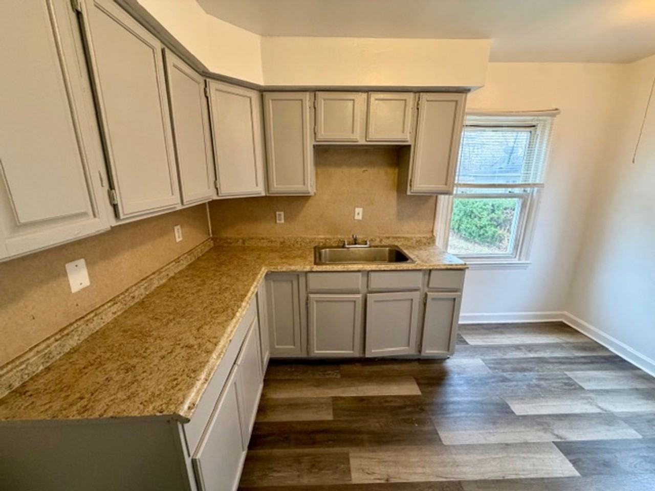 13690 E State Fair St - Photo 5 of 15