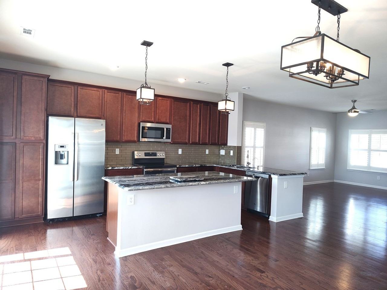 15257 Wrights Crossing Dr - Photo 4 of 27