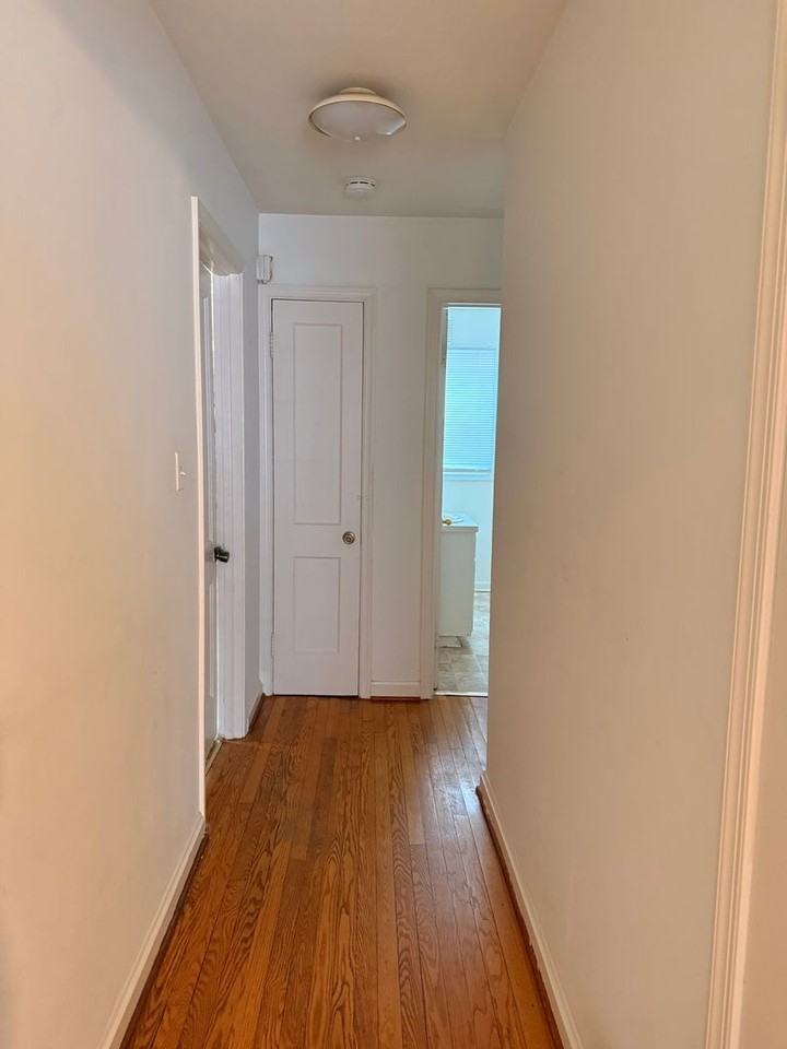 1218 Thornton St - Photo 6 of 7