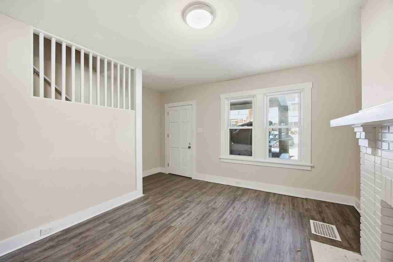 1723 Nevada St - Photo 5 of 18