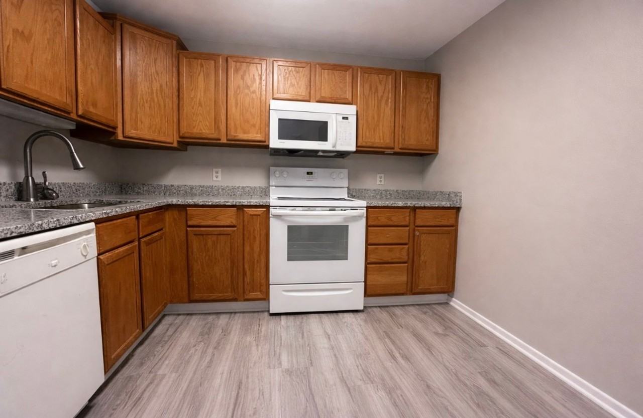 56 E 13th St - Photo 4 of 12