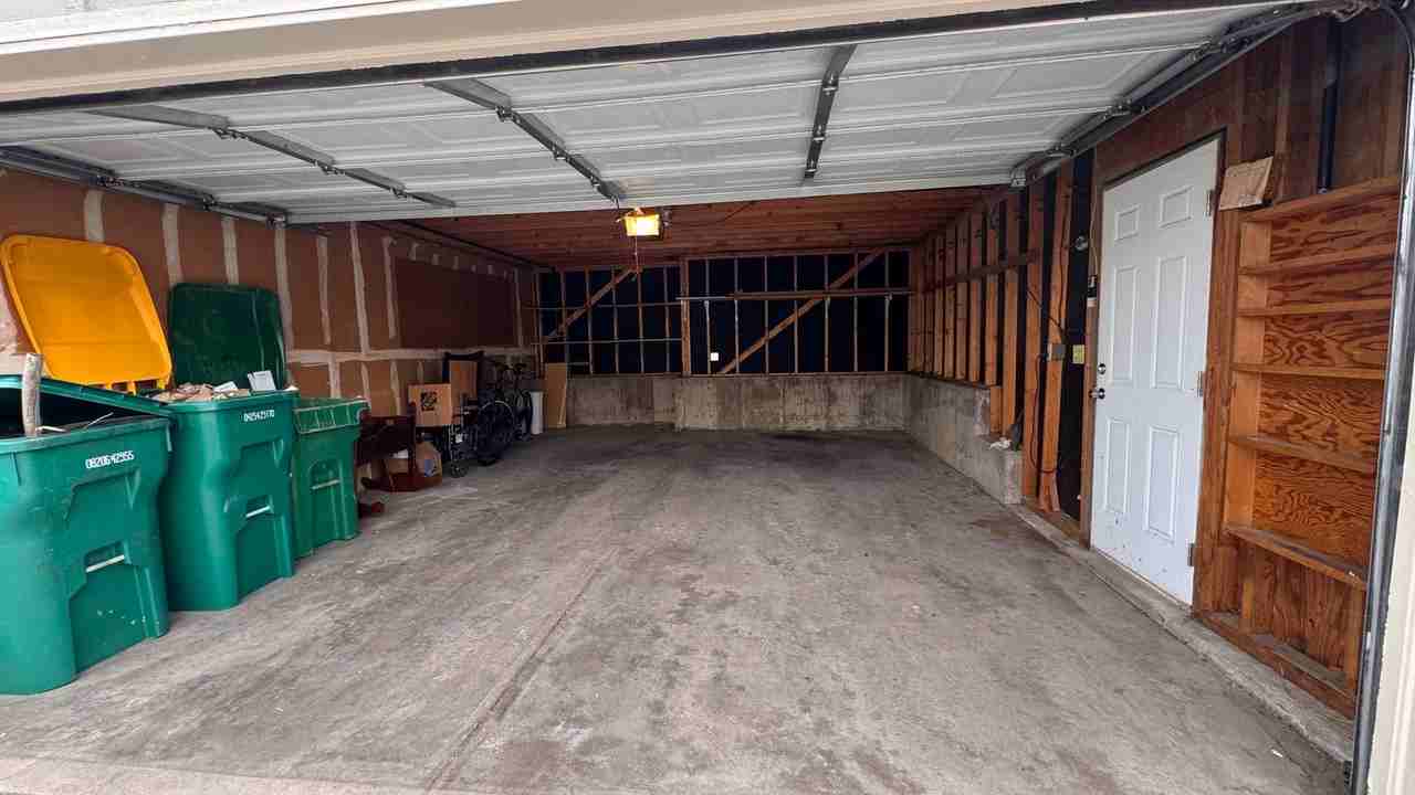 2727 E Geddes Ave - Photo 3 of 38