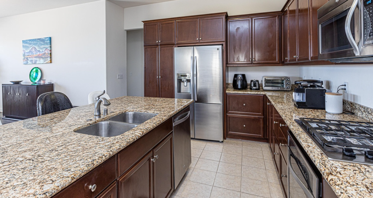 955 Romneya Ln - Photo 2 of 20