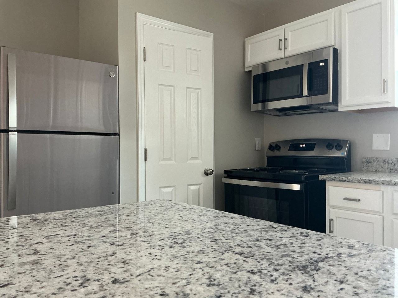 Bamberg Apartments - Photo 3 of 15