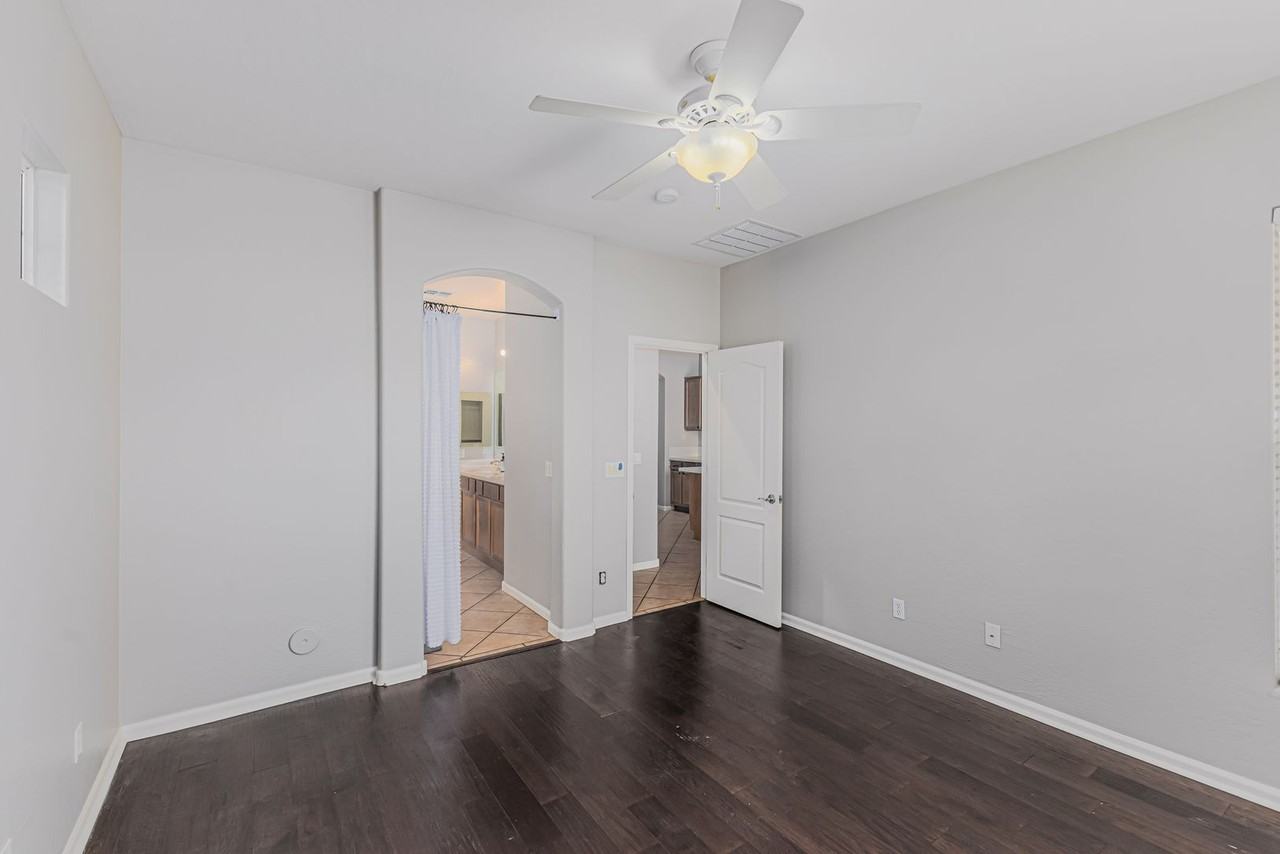 2058 E Flint St - Photo 4 of 14