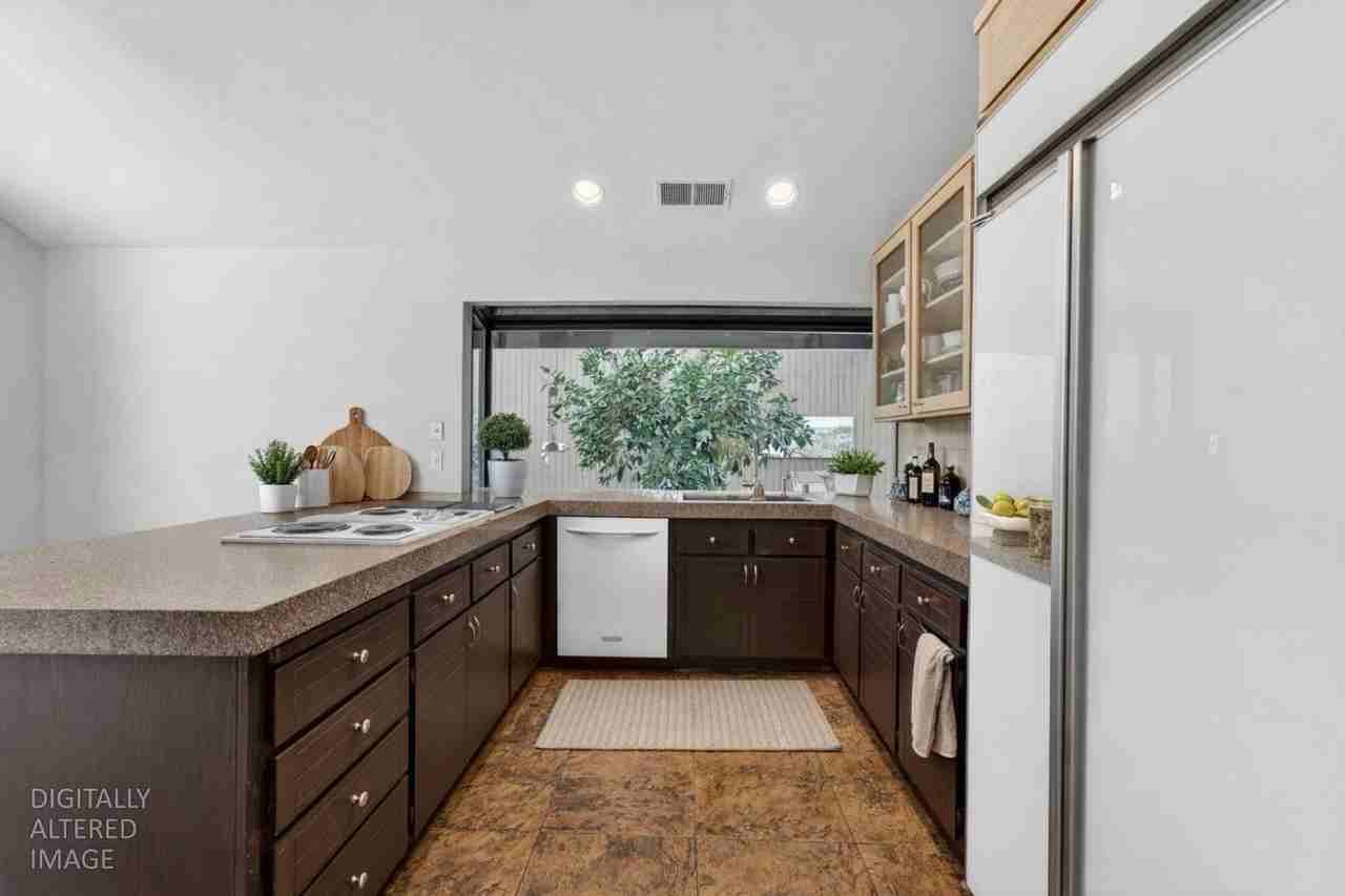 1911 Discovery Village Ln - Photo 4 of 21