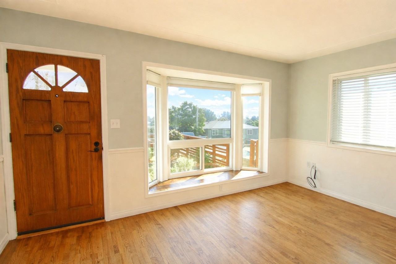 1248 Sage St - Photo 5 of 34