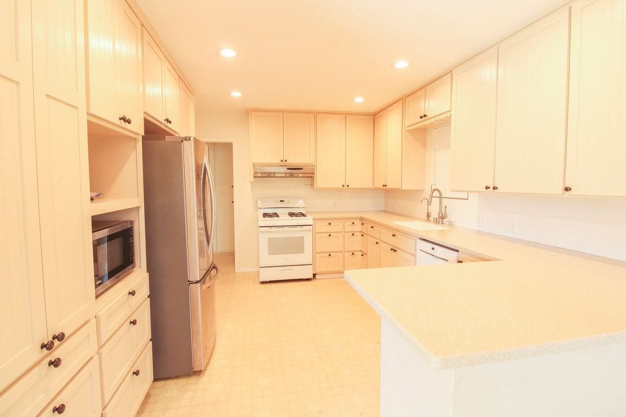 1248 Sage St - Photo 7 of 34