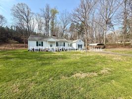 featured image of 2865 Patrick Henry Hwy