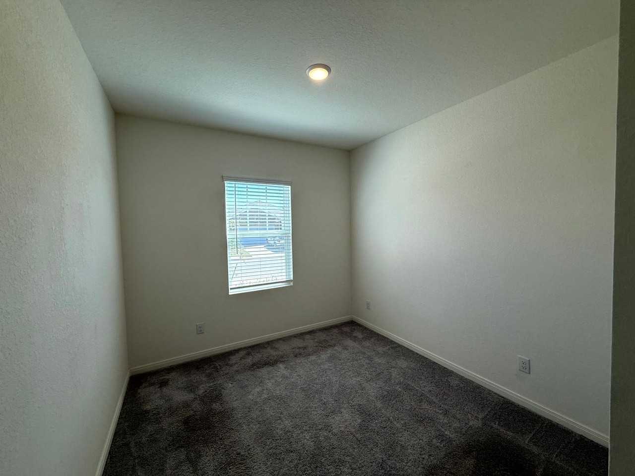 7439 Corral Smt - Photo 2 of 18