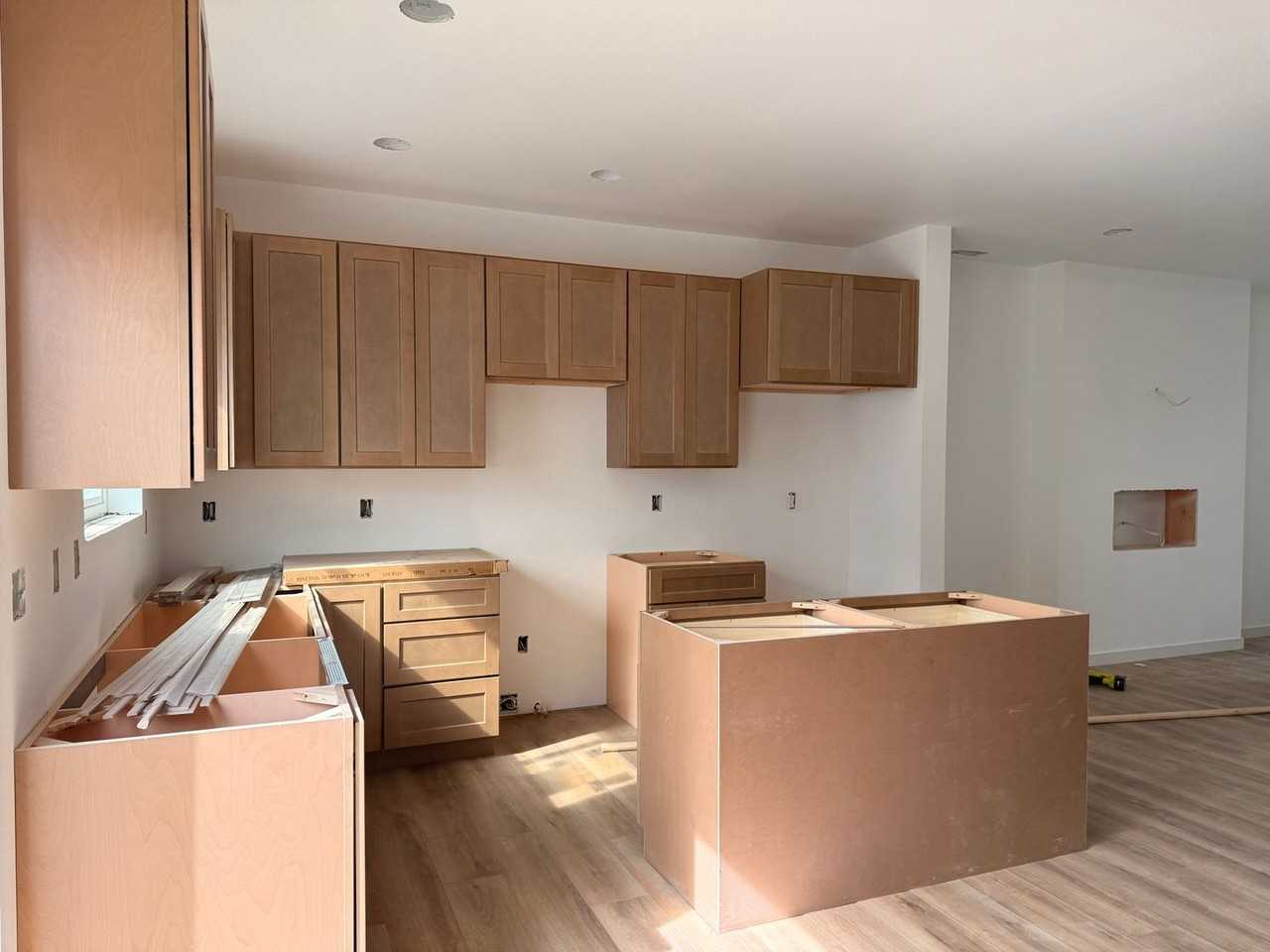 504 E Locust Ave - Photo 5 of 21