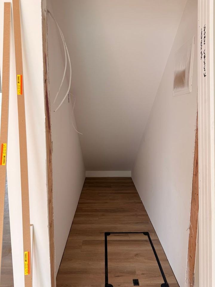 504 E Locust Ave - Photo 7 of 21