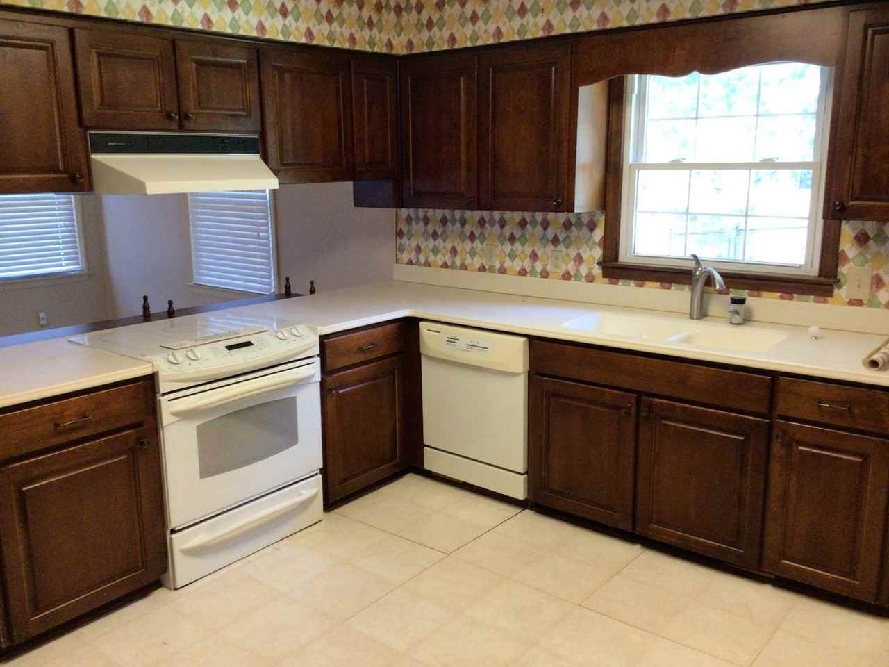 13908 Possum Track Rd - Photo 2 of 17