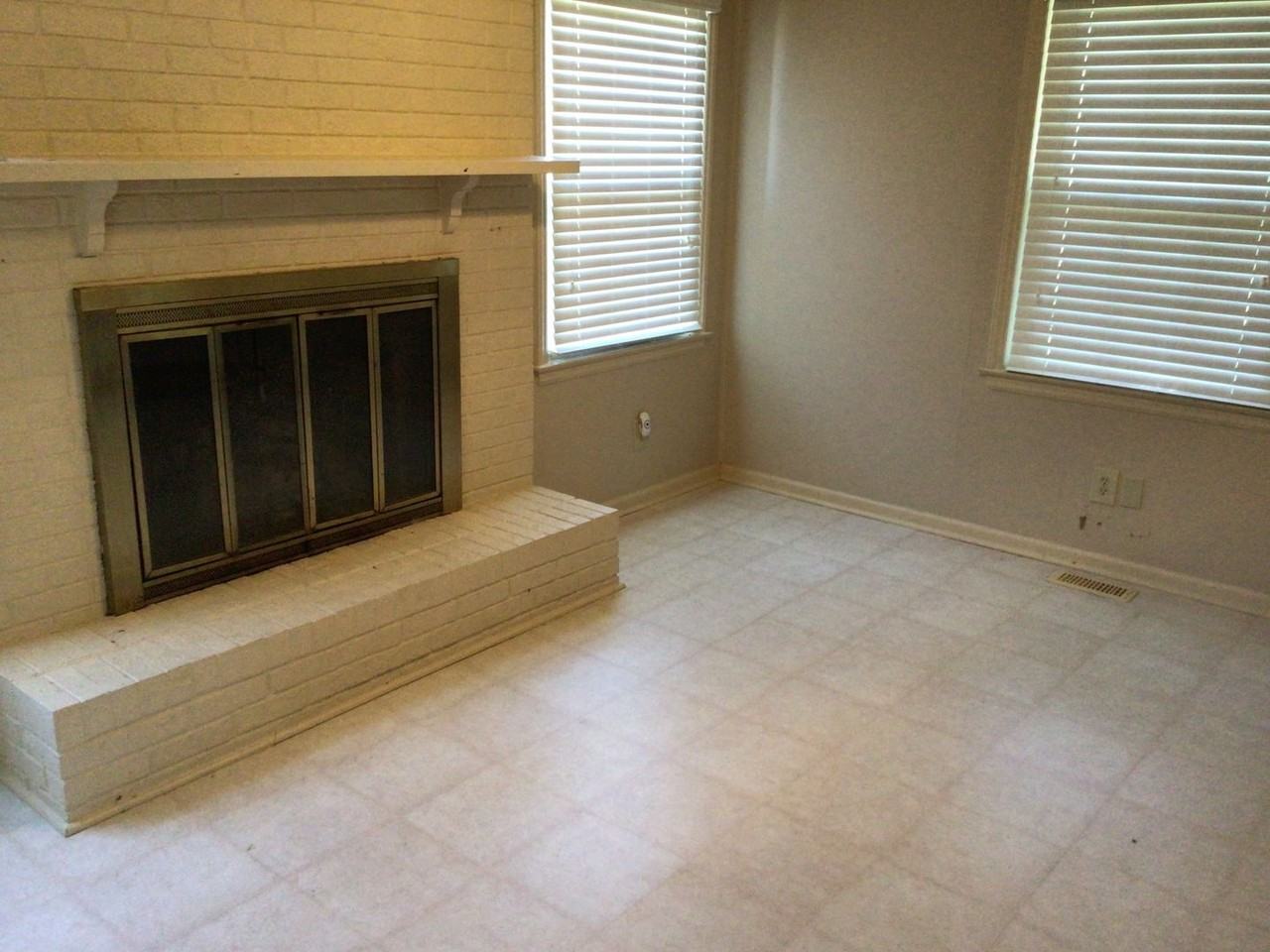 13908 Possum Track Rd - Photo 4 of 17