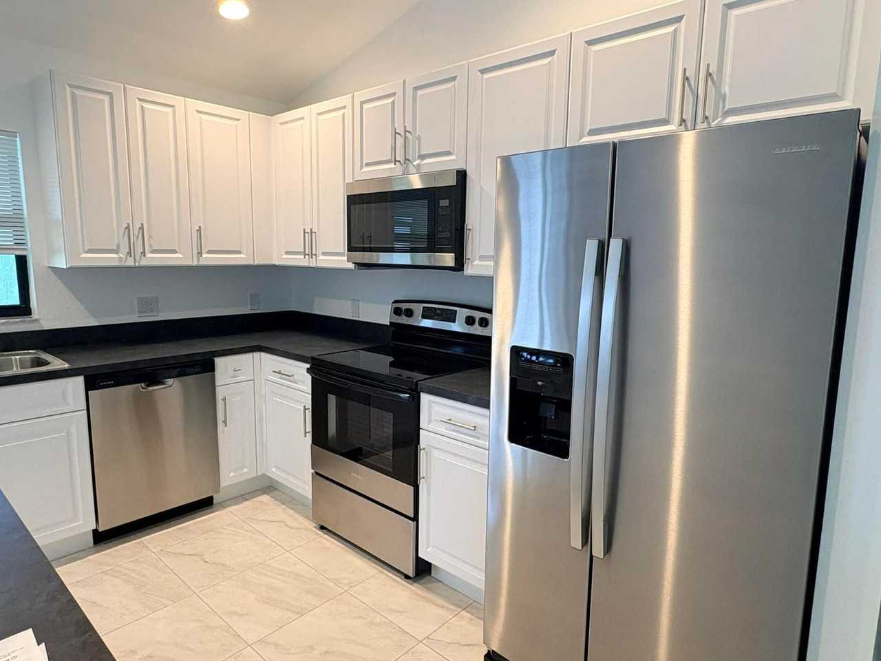 2245 Nw 3rd Ter - Photo 2 of 30