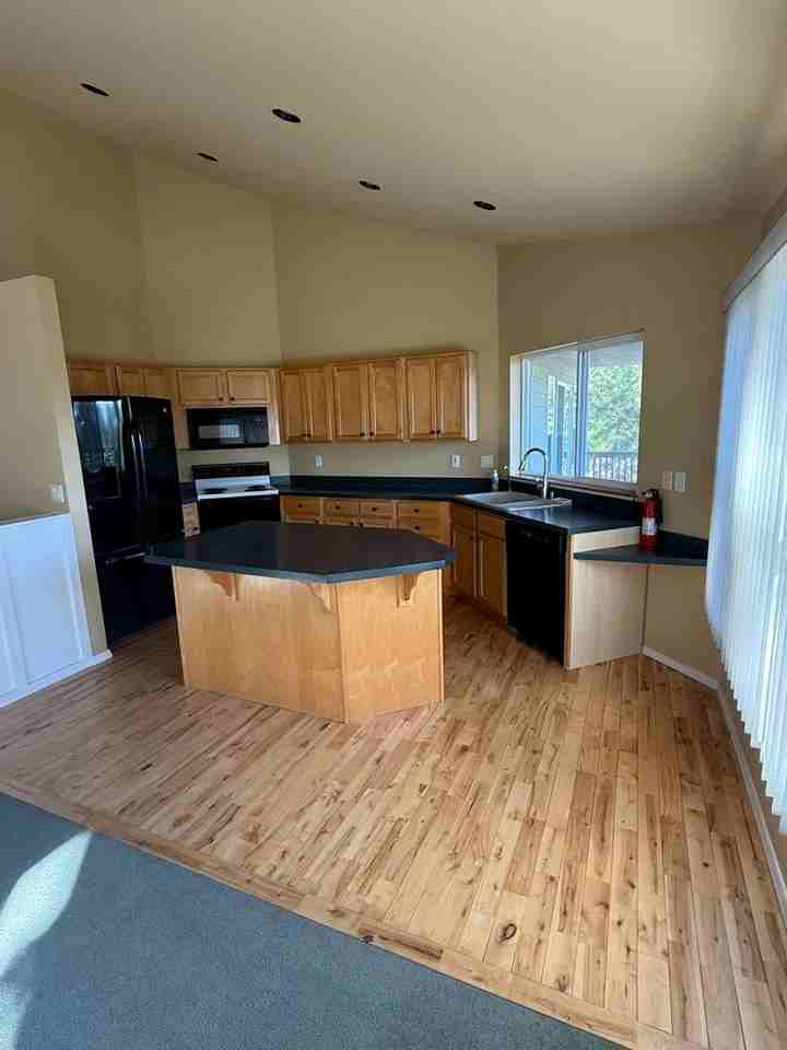 147 Troutbeck Rd - Photo 2 of 31