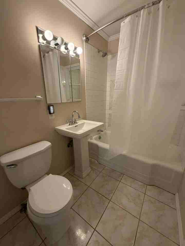 1225 W Main St - Photo 3 of 11