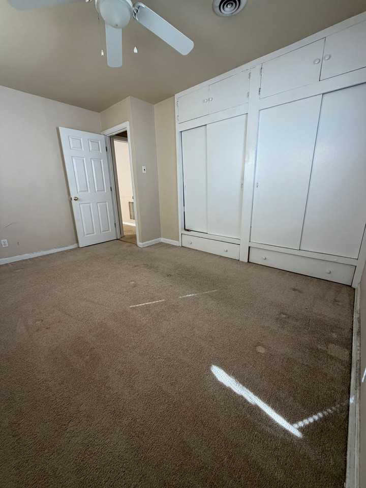 1225 W Main St - Photo 6 of 11