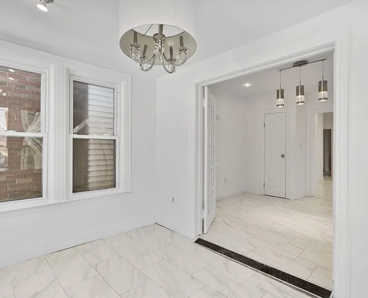 90-22 82nd Rd - Photo 4 of 19