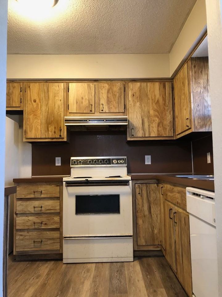 5901 Ryewyck Dr - Photo 2 of 11