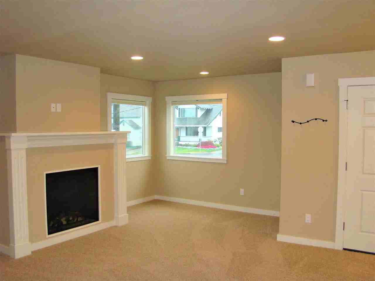 813 Niagara Ave - Photo 7 of 29