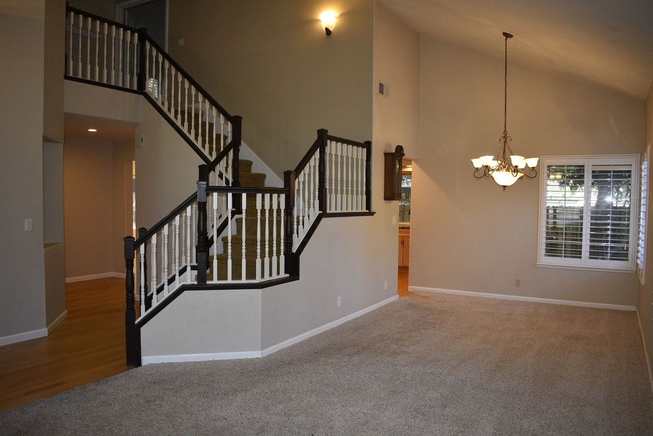 134 Briggs Ranch Dr - Photo 3 of 28