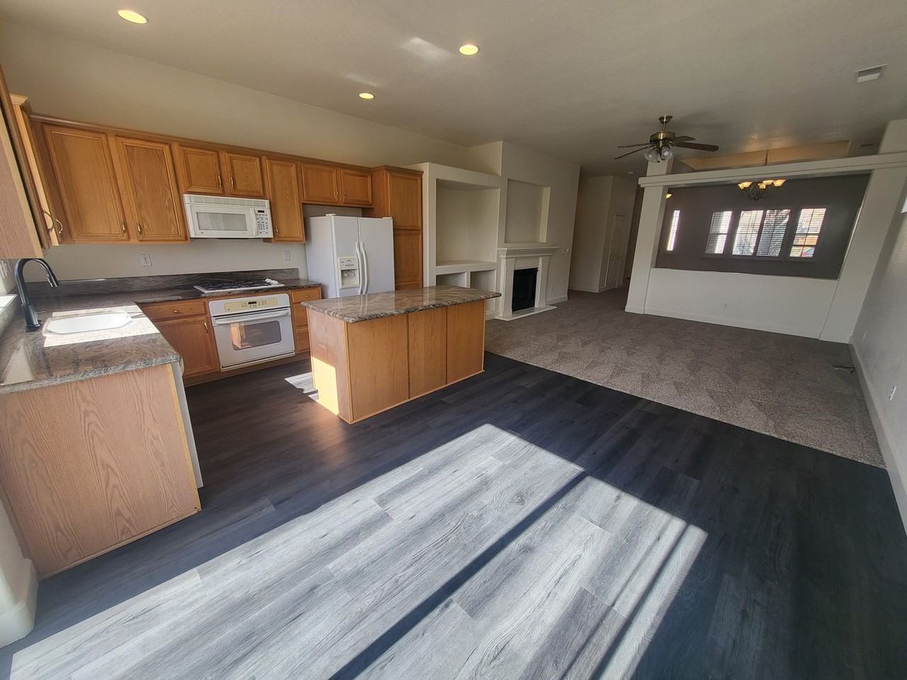 3513 Long Dr - Photo 4 of 12