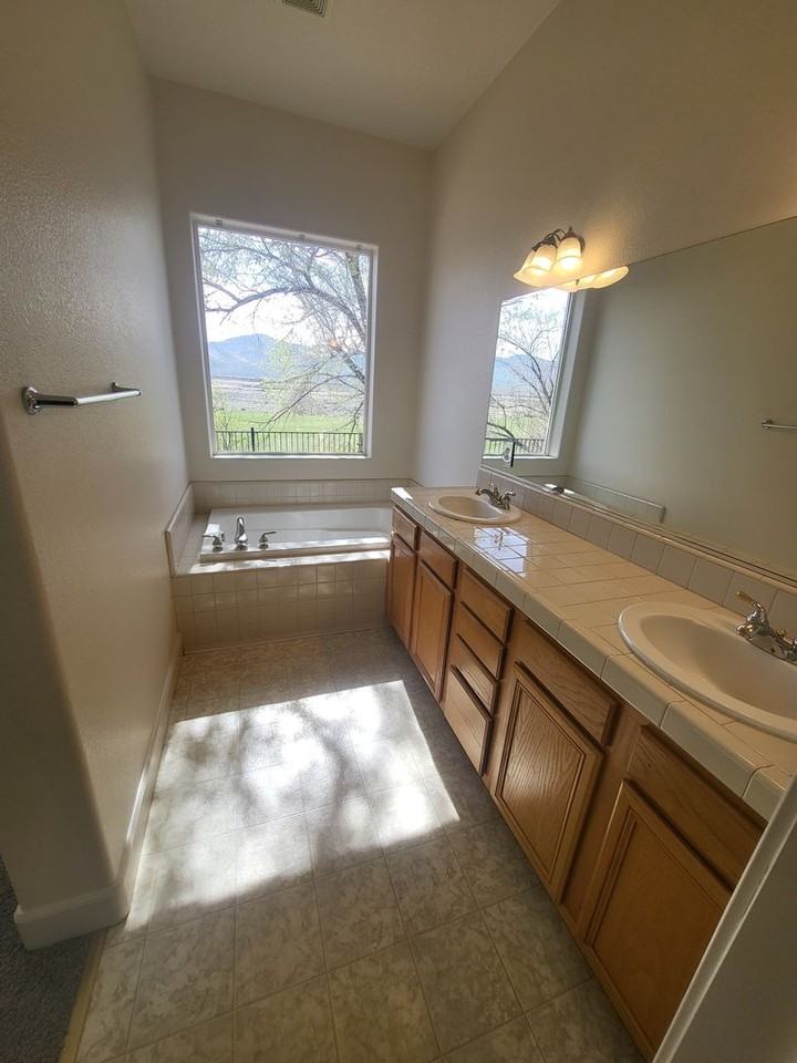 3513 Long Dr - Photo 6 of 12