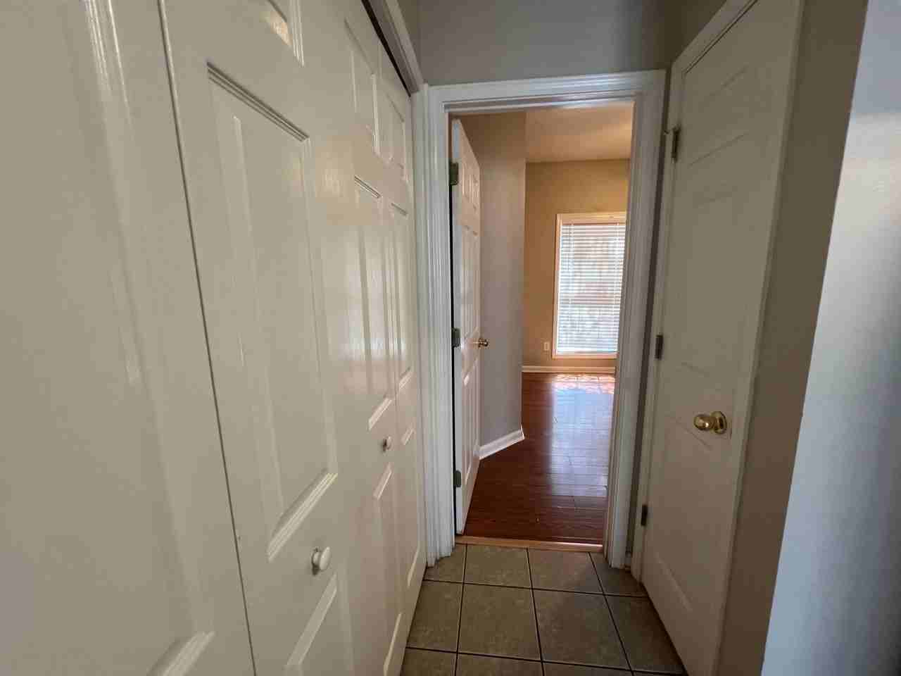 552 Harper Ave - Photo 4 of 19