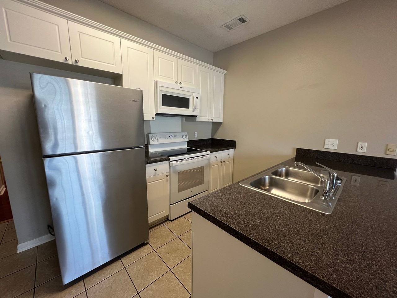 552 Harper Ave - Photo 6 of 19