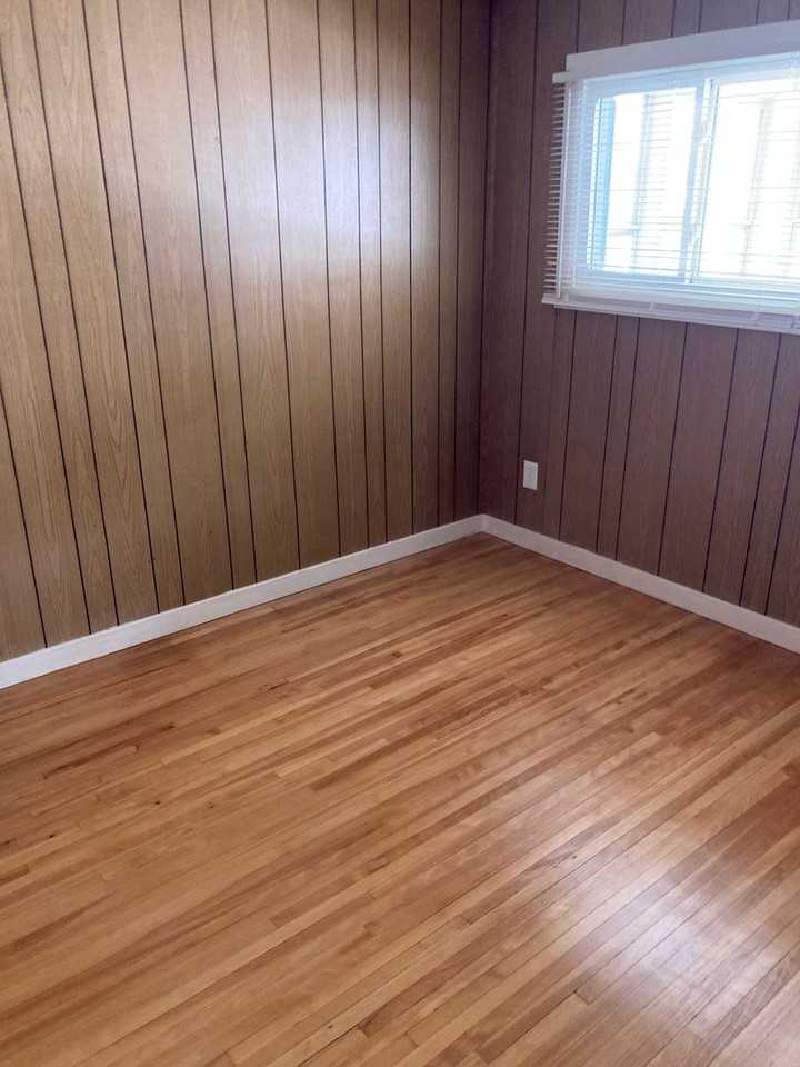 106 Hoover Dr - Photo 7 of 13