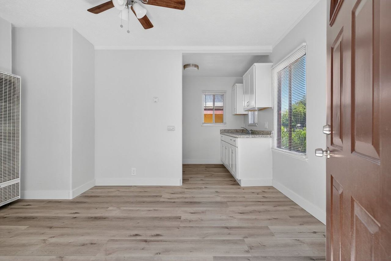 2652-2728 E 15th Street - Photo 5 of 41