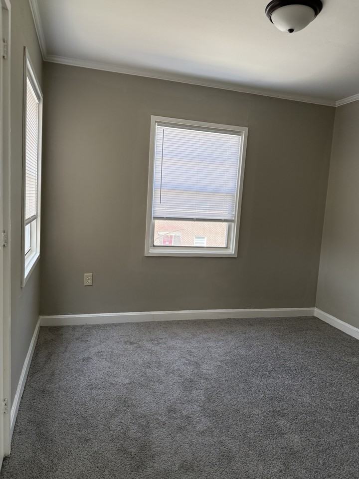 127 Crestview Dr #3 - Photo 2 of 15