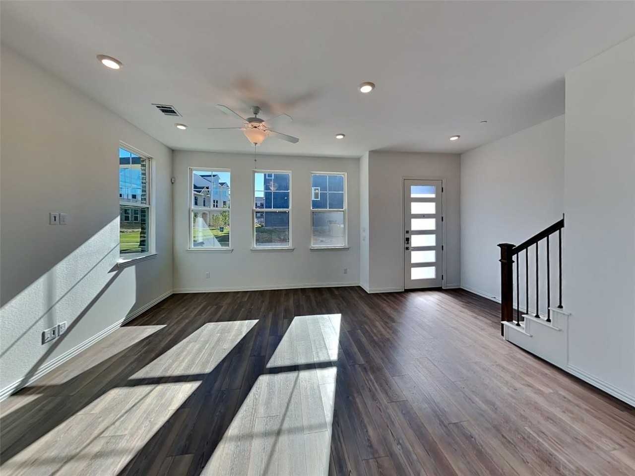 4500 Ward St - Photo 3 of 18